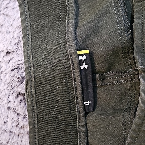 Under Armour pants - Picture 3 of 3